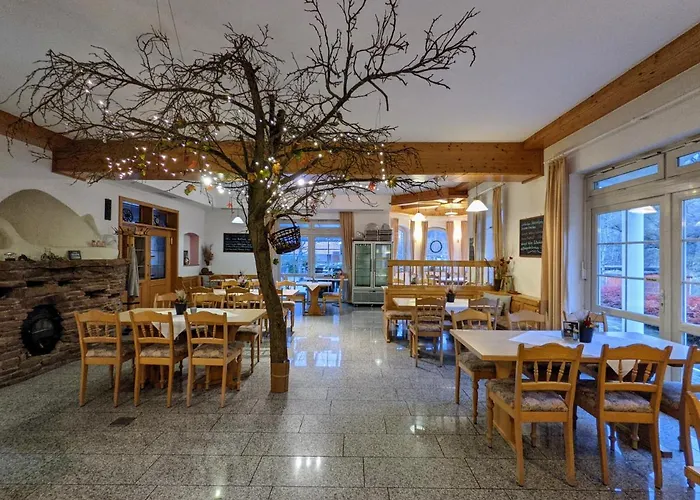 Hotel Saaletalstuben 3*